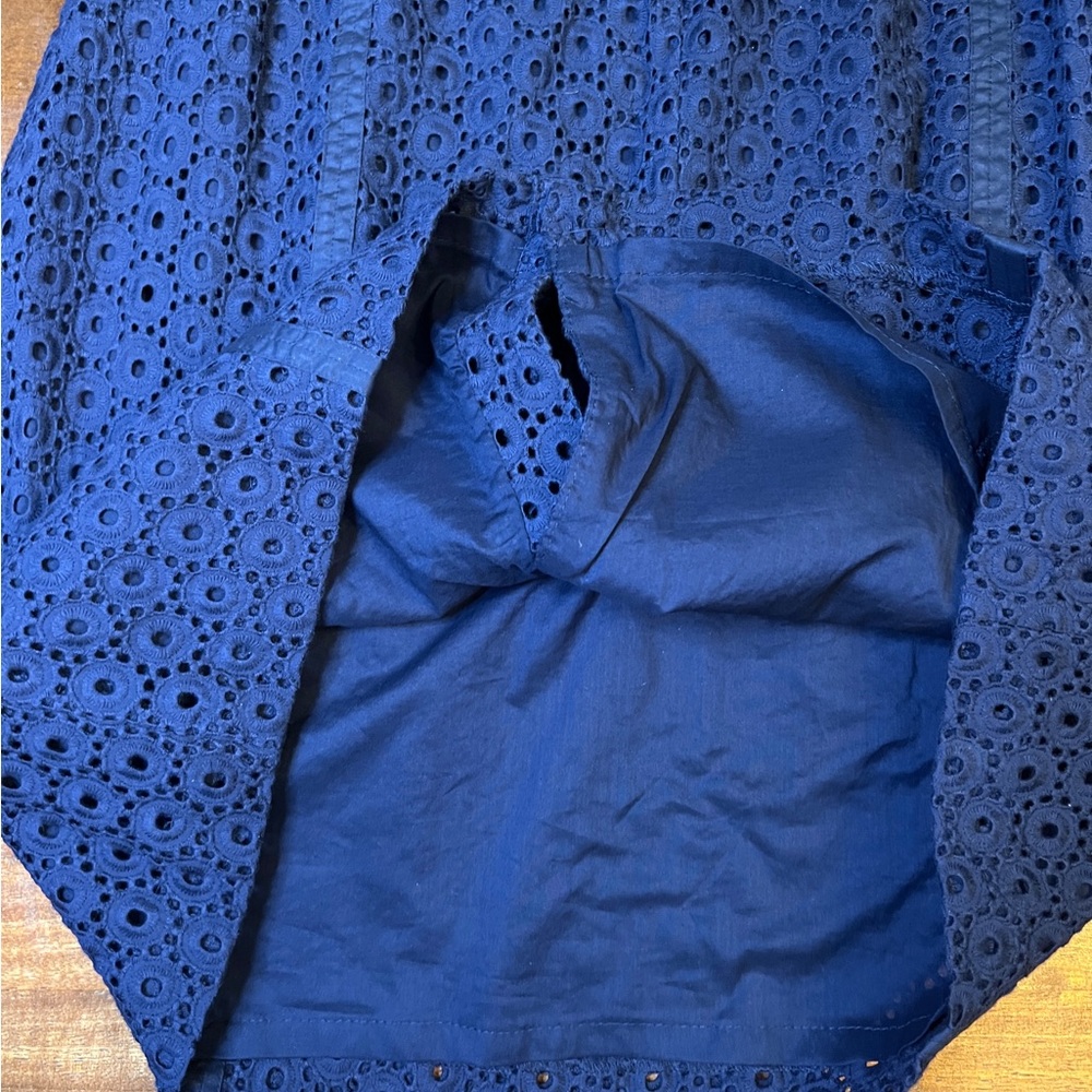Talbots Womens Dress Sz 12P Navy Blue Eyelet Sleeveless Fit And Flare Belt - Picture 8 of 8